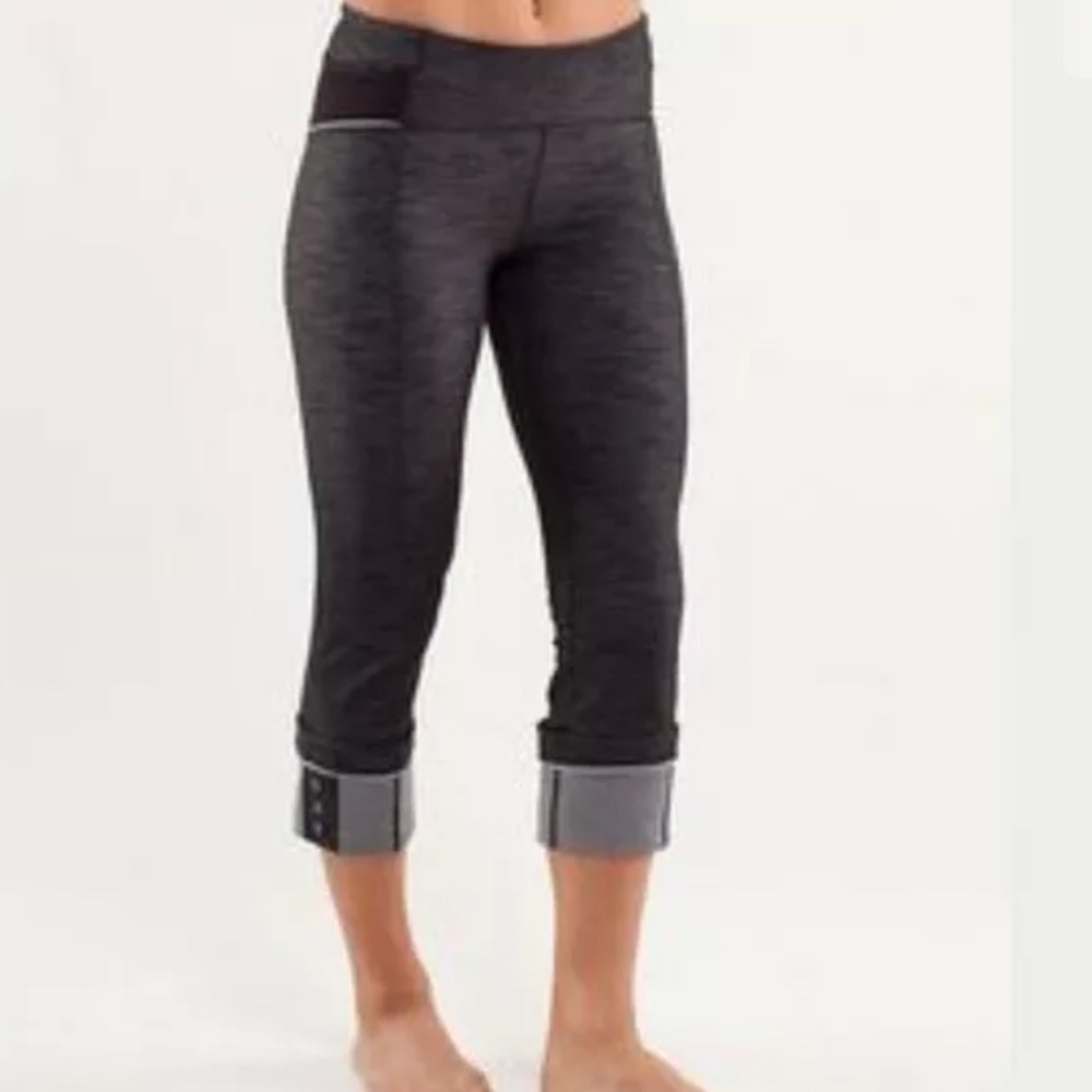 Lululemon dark denim ride on crop leggings